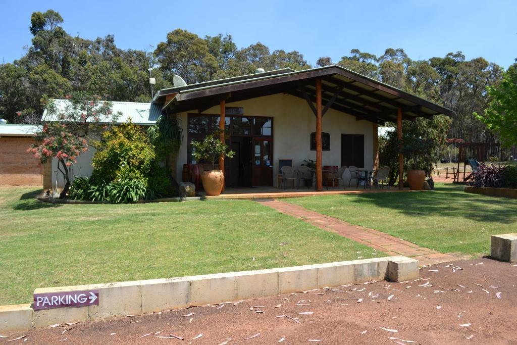 Island Brook Estate Winery And Chalets Margaret River Bagian luar foto